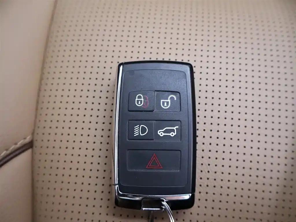 Discovery Sport 2025 249PS Performance Tech Edition — миниатюра 25