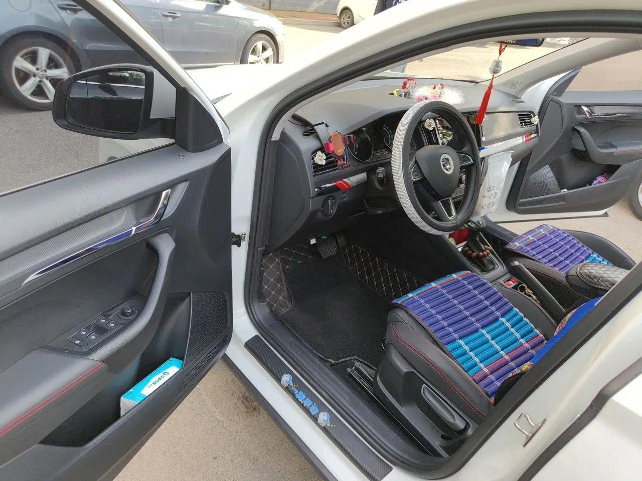 Skoda Kamiq 2021 GT 1.5L Automatic Flagship Edition — миниатюра 13