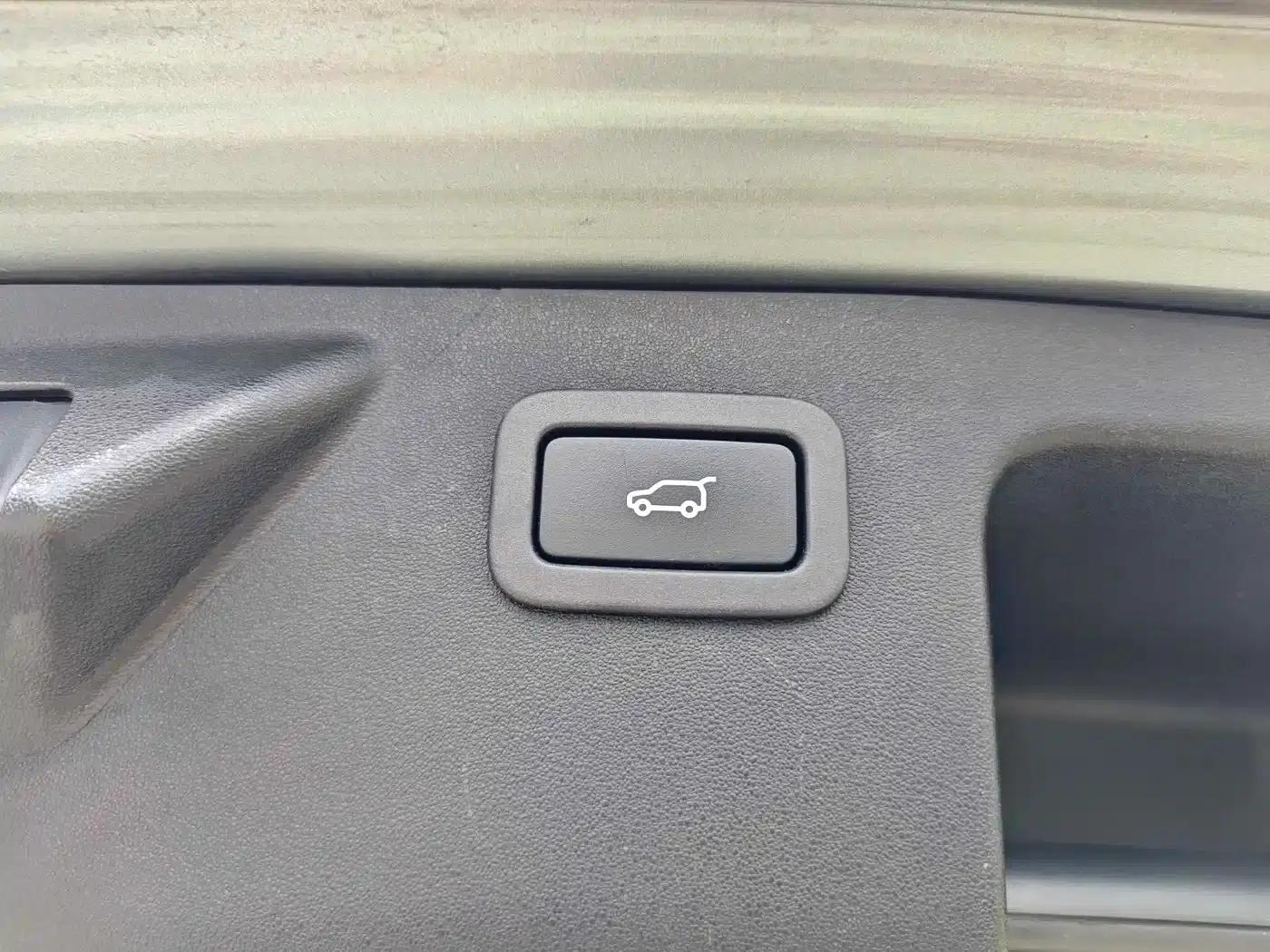 Discovery Sport 2019 240PS SE Dynamic Edition (China V emission standard) — миниатюра 15