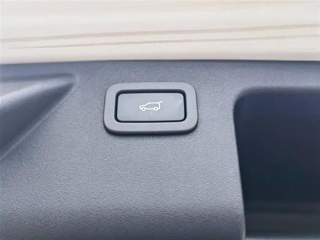 Discovery Sport 2019 240PS SE Dynamic Edition (China VI Emission Standard) — миниатюра 25