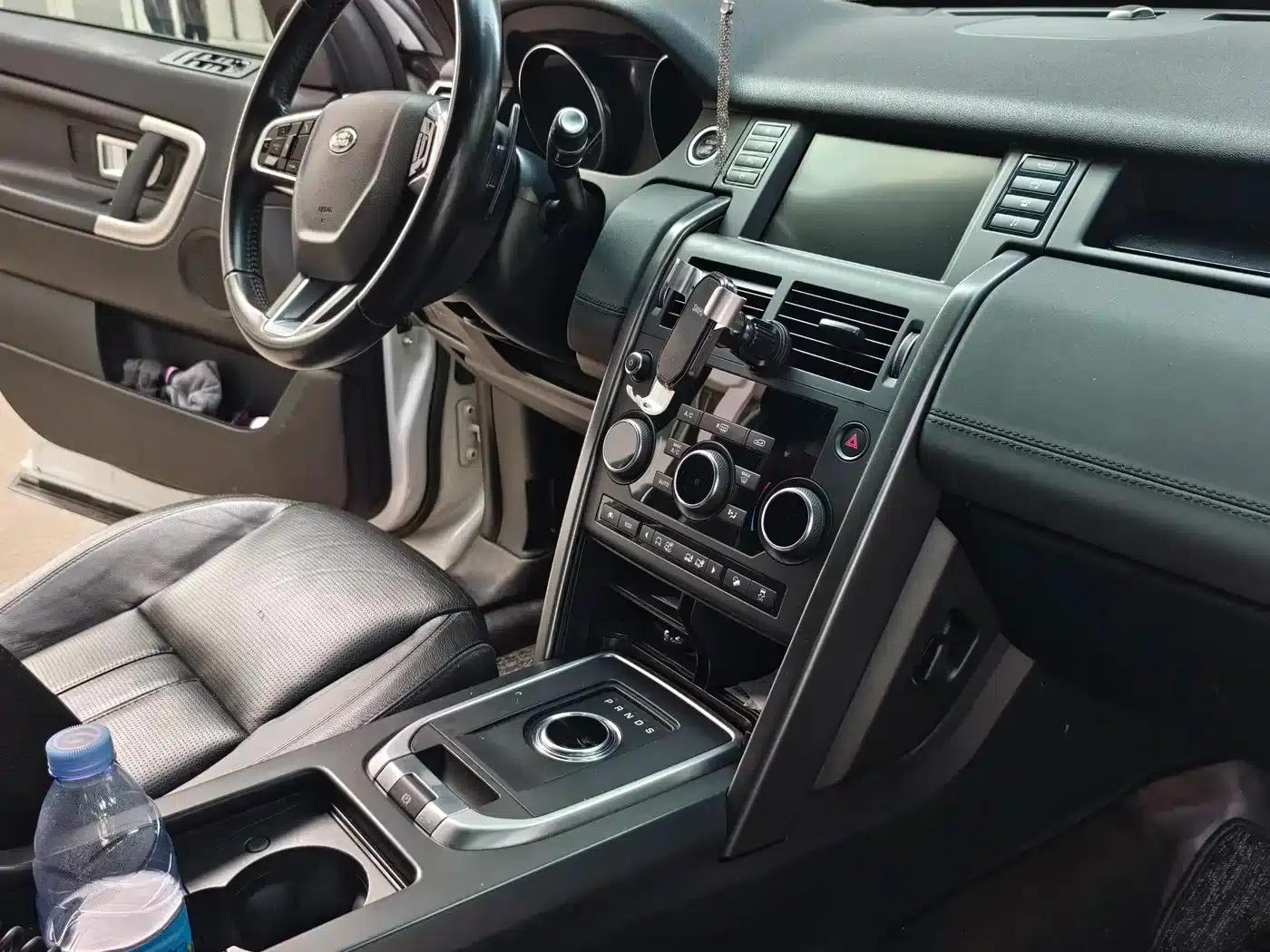 Discovery Sport 2017 2.0T Limited Black Edition — миниатюра 13