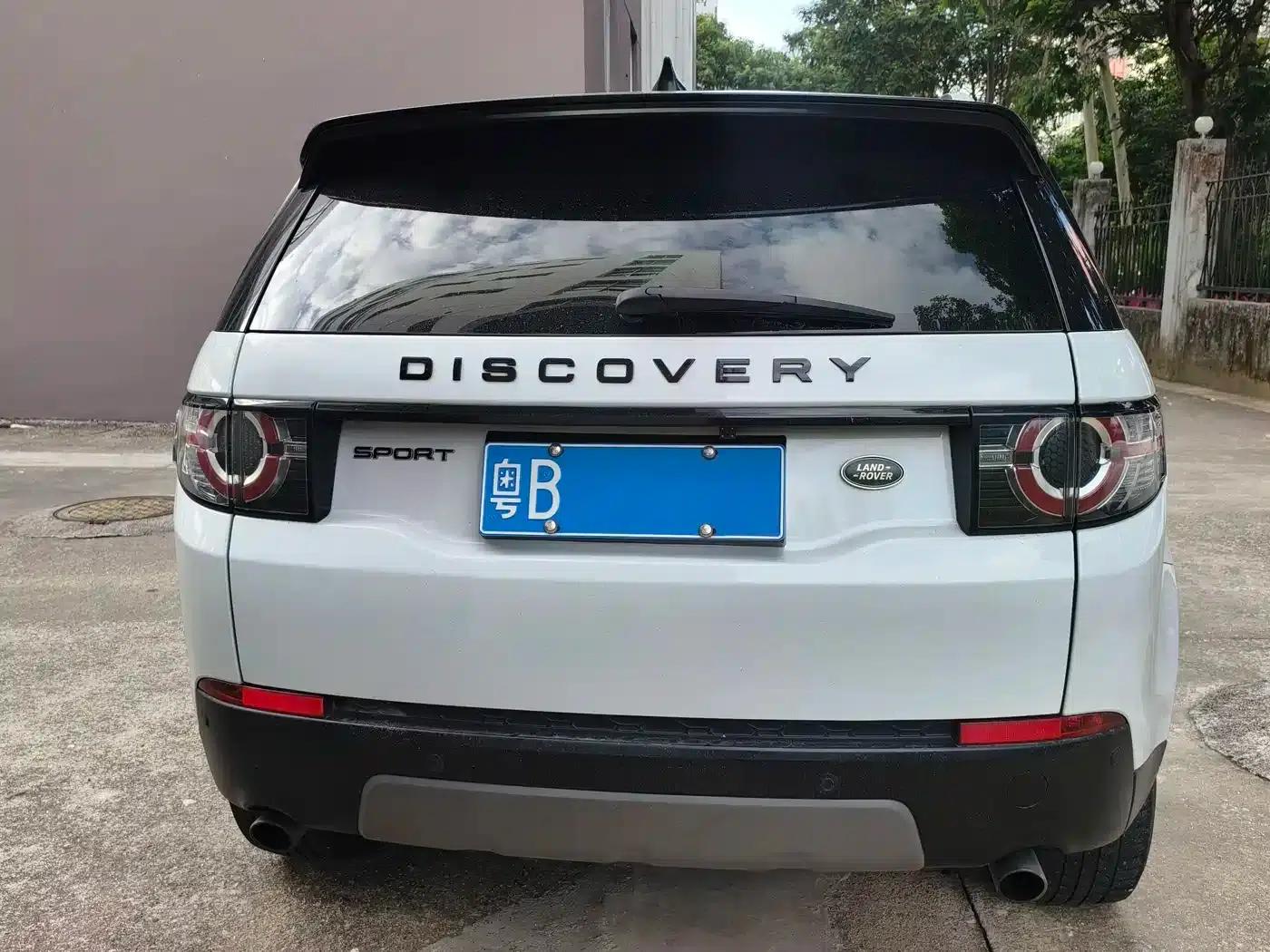 Discovery Sport 2017 2.0T Limited Black Edition — миниатюра 3