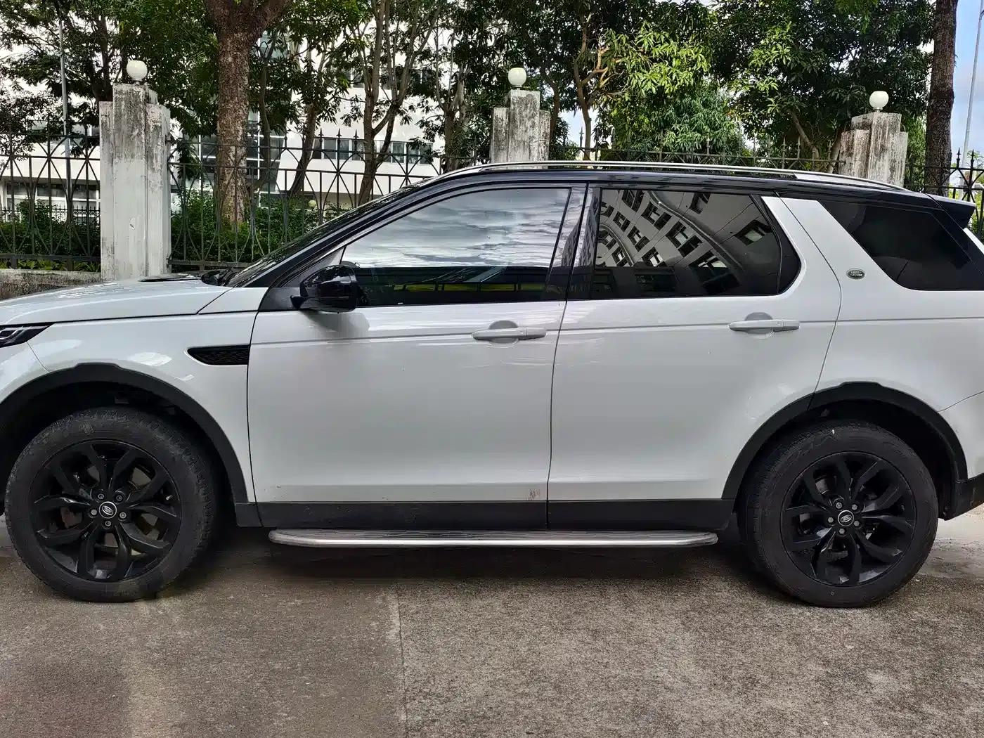 Discovery Sport 2017 2.0T Limited Black Edition — миниатюра 7
