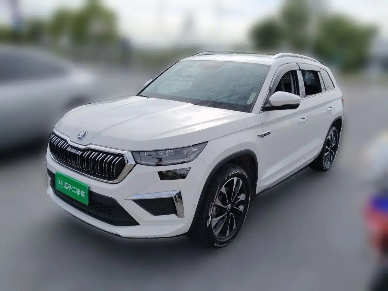 Skoda Kodiaq 2022 Restyled TSI330 7-Seater Two-Wheel-Drive Luxury Edition — миниатюра 1