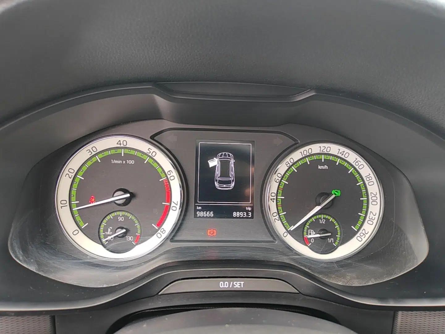 Skoda Kodiaq 2018 TSI330 5-Seater Two-Wheel-Drive Luxury Edition — миниатюра 15