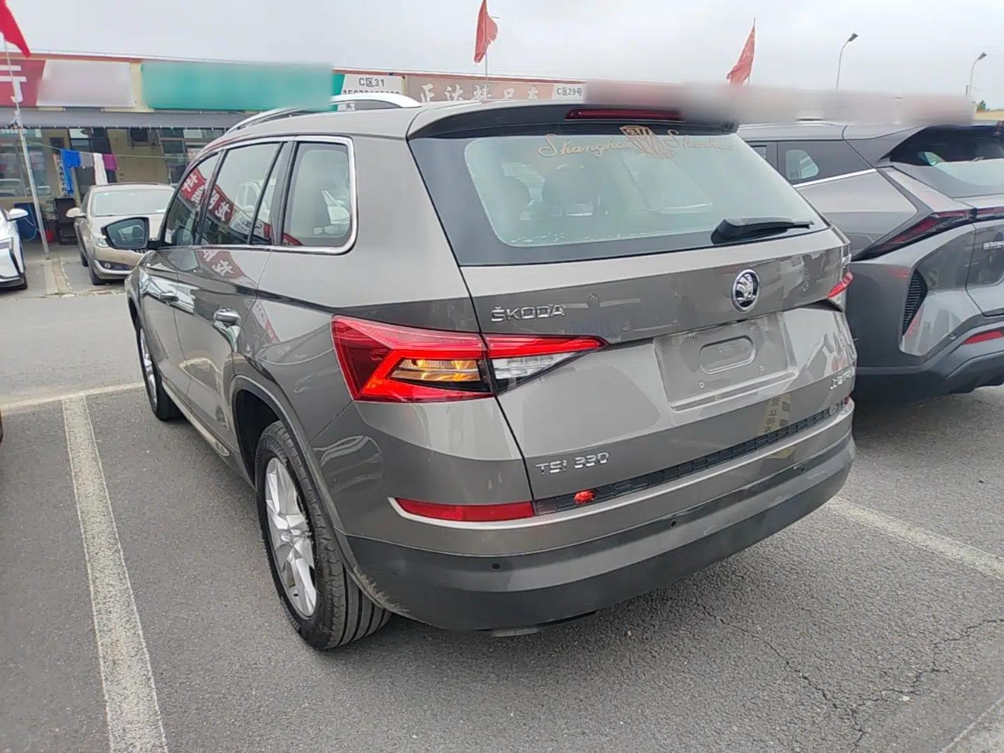 Skoda Kodiaq 2018 TSI330 5-Seater Two-Wheel-Drive Luxury Edition — миниатюра 4