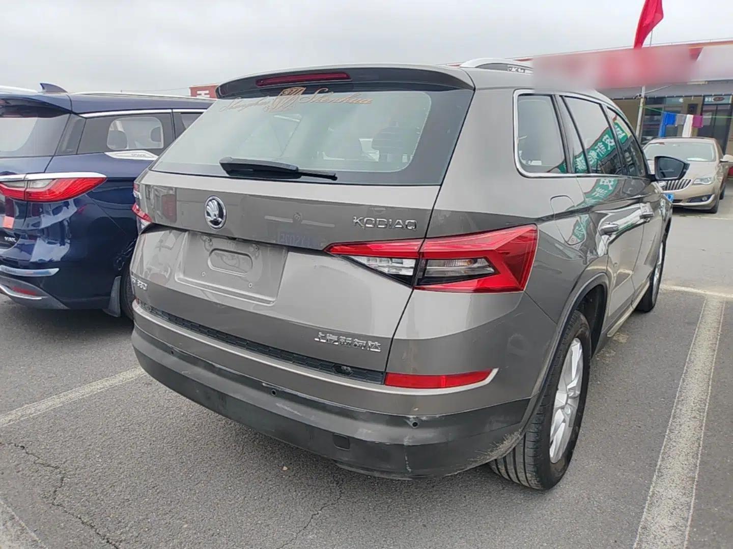 Skoda Kodiaq 2018 TSI330 5-Seater Two-Wheel-Drive Luxury Edition — миниатюра 6