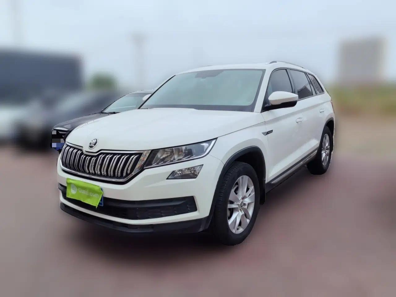 Skoda Kodiaq 2018 Facelifted TSI330 5-Seater Two-Wheel-Drive Comfort Edition — миниатюра 1