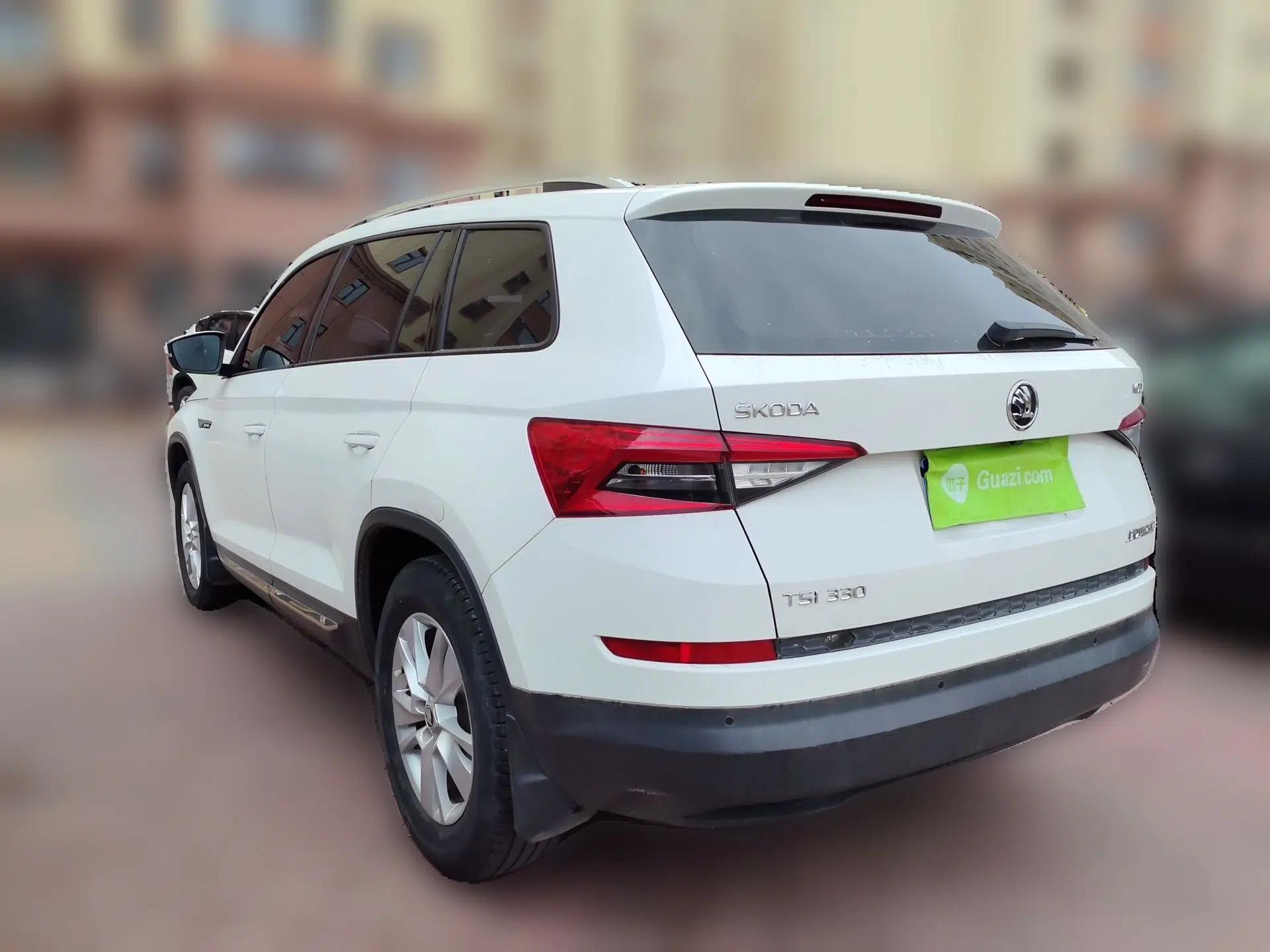 Skoda Kodiaq 2018 Facelifted TSI330 5-Seater Two-Wheel-Drive Comfort Edition — миниатюра 4
