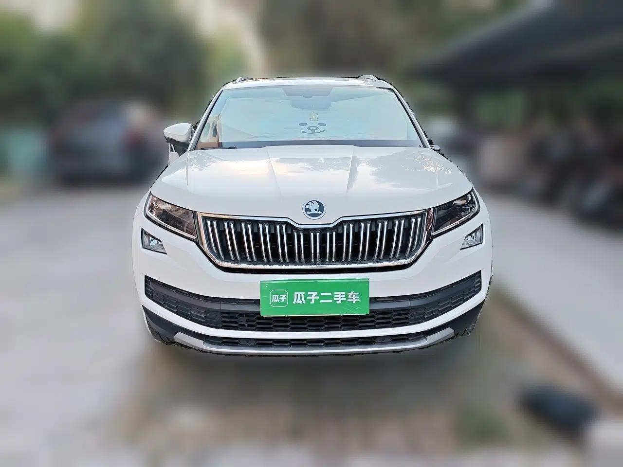 Skoda Kodiaq 2018 Facelifted TSI330 5-Seater Two-Wheel-Drive Luxury Enjoyment Edition — миниатюра 2