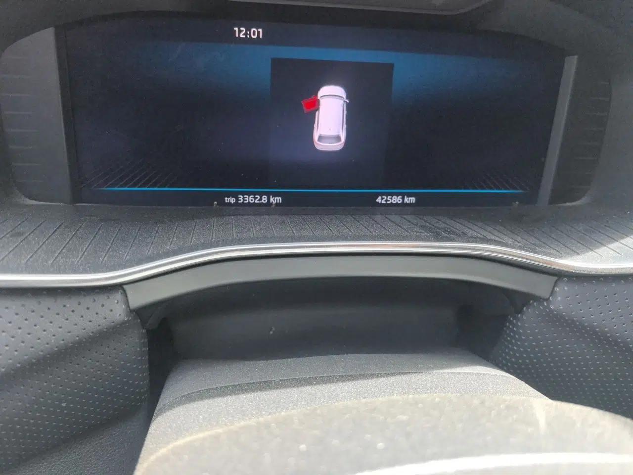 Skoda Kodiaq 2022 TSI330 5-Seater Two-Wheel-Drive Luxury Edition — миниатюра 13
