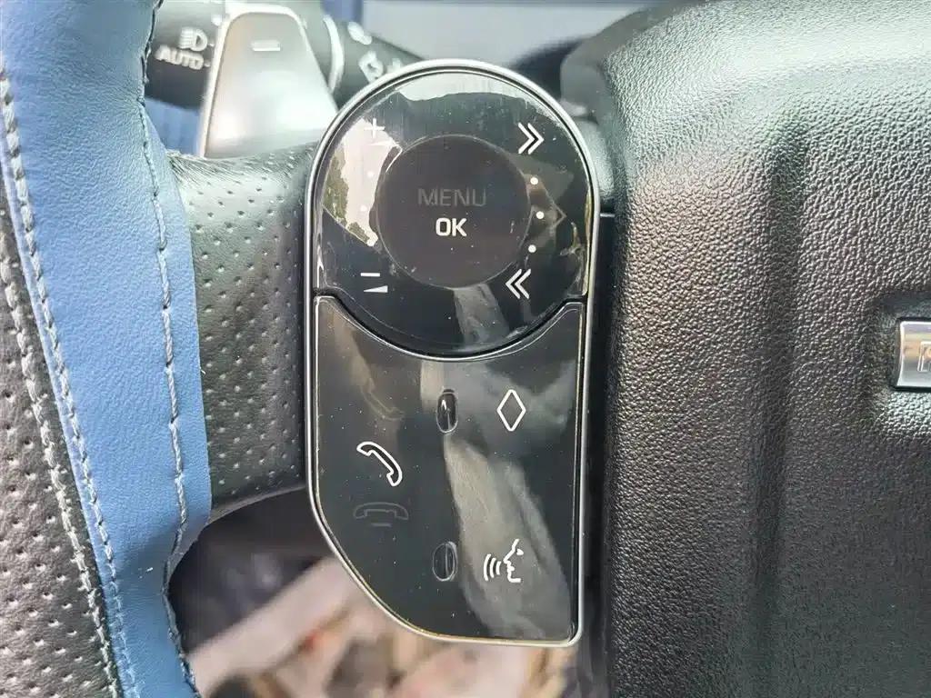 Range Rover Velar 2018 P300 R-DYNAMIC S — миниатюра 21