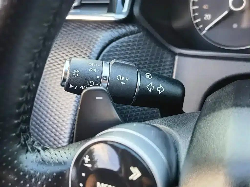 Range Rover Velar 2019 250PS — миниатюра 20