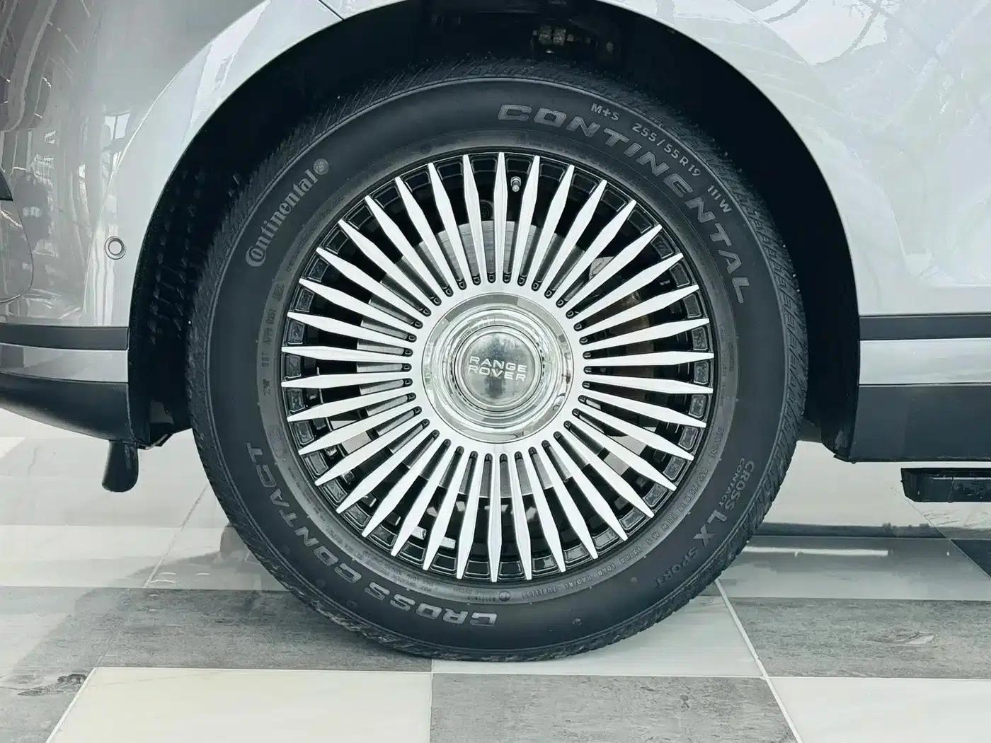 Range Rover Velar 2023 250PS — миниатюра 11