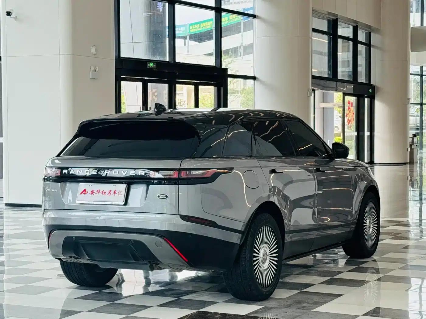 Range Rover Velar 2023 250PS — миниатюра 4