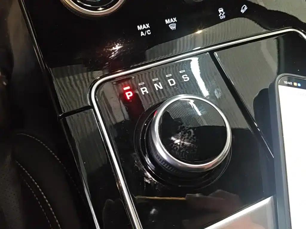 Range Rover Velar 2017 P380 R-DYNAMIC SE — миниатюра 14