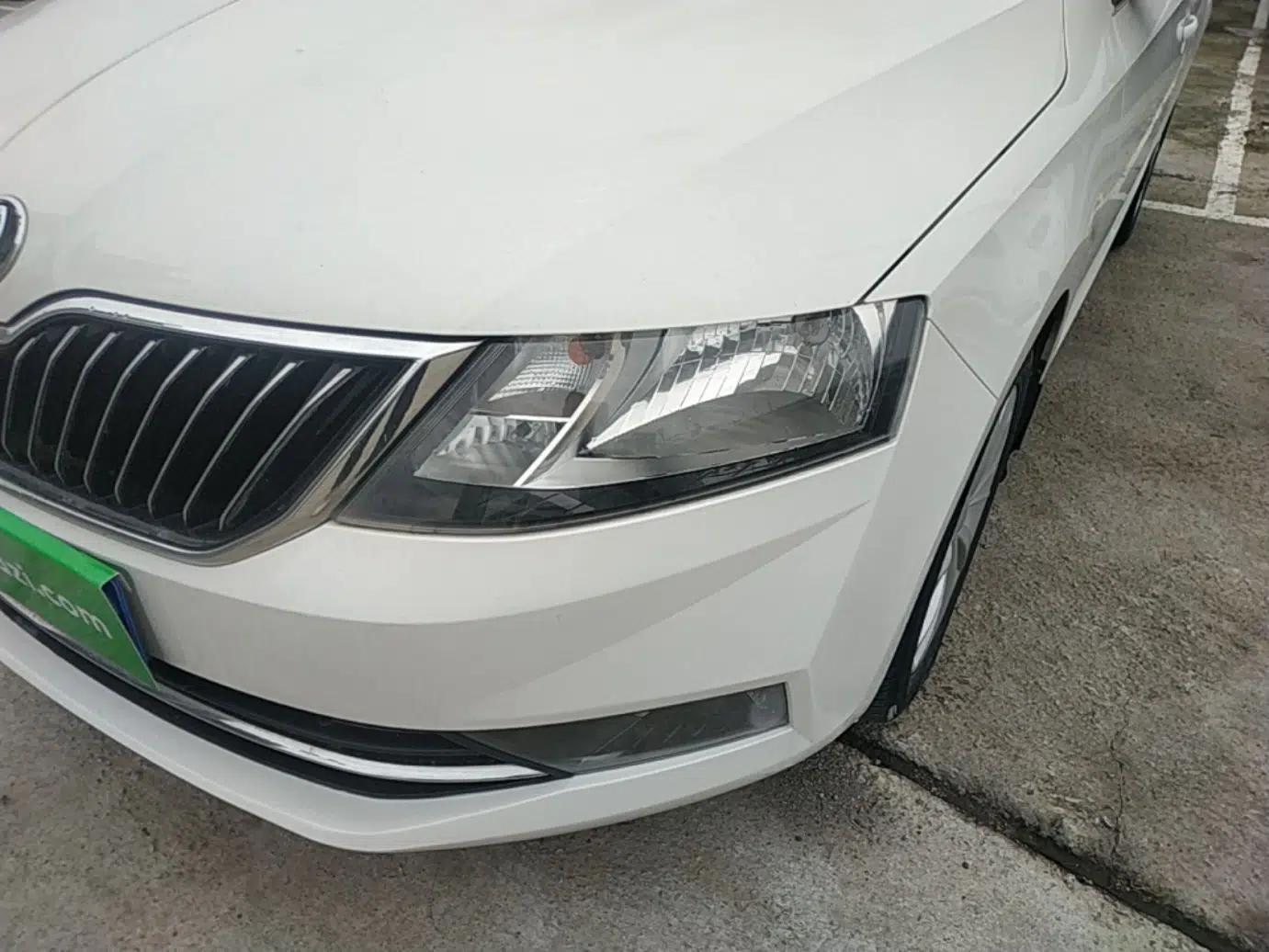 Skoda Rapid 2019 1.5L Automatic Comfort Edition China V Standard — миниатюра 9