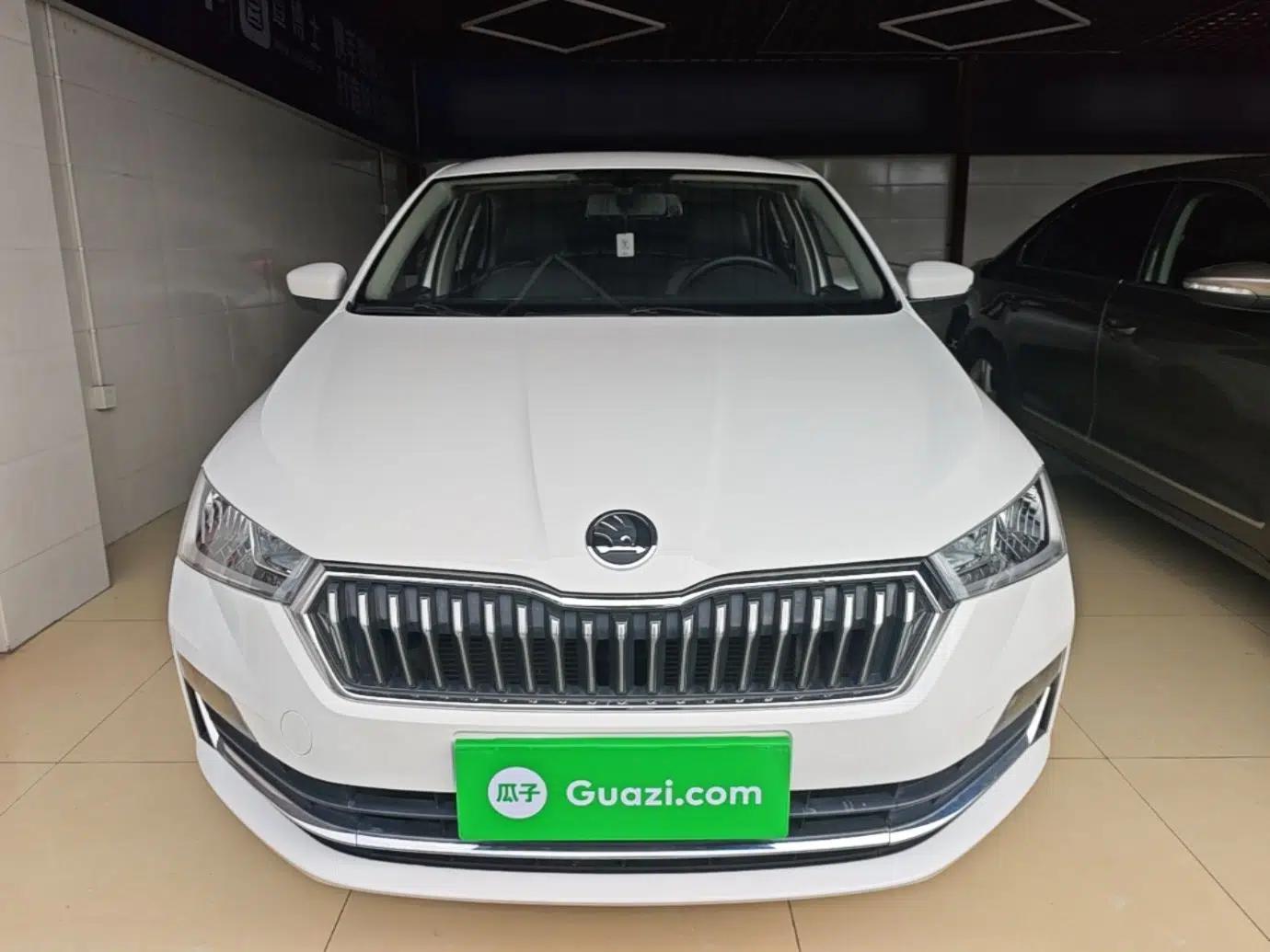 Skoda Rapid 2020 1.5L Automatic Comfort Edition — миниатюра 2
