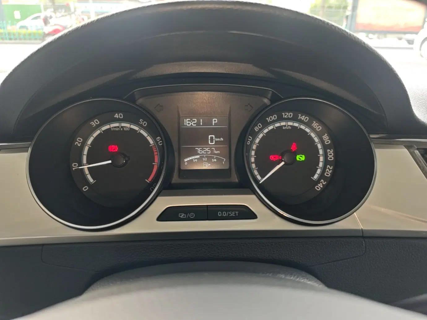 Skoda Rapid 2020 1.5L Automatic Comfort Edition — миниатюра 15