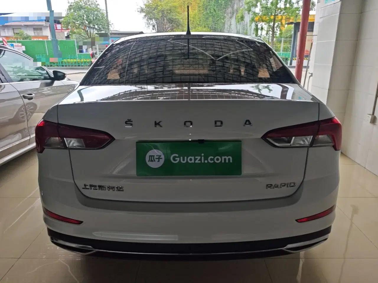 Skoda Rapid 2020 1.5L Automatic Comfort Edition — миниатюра 5