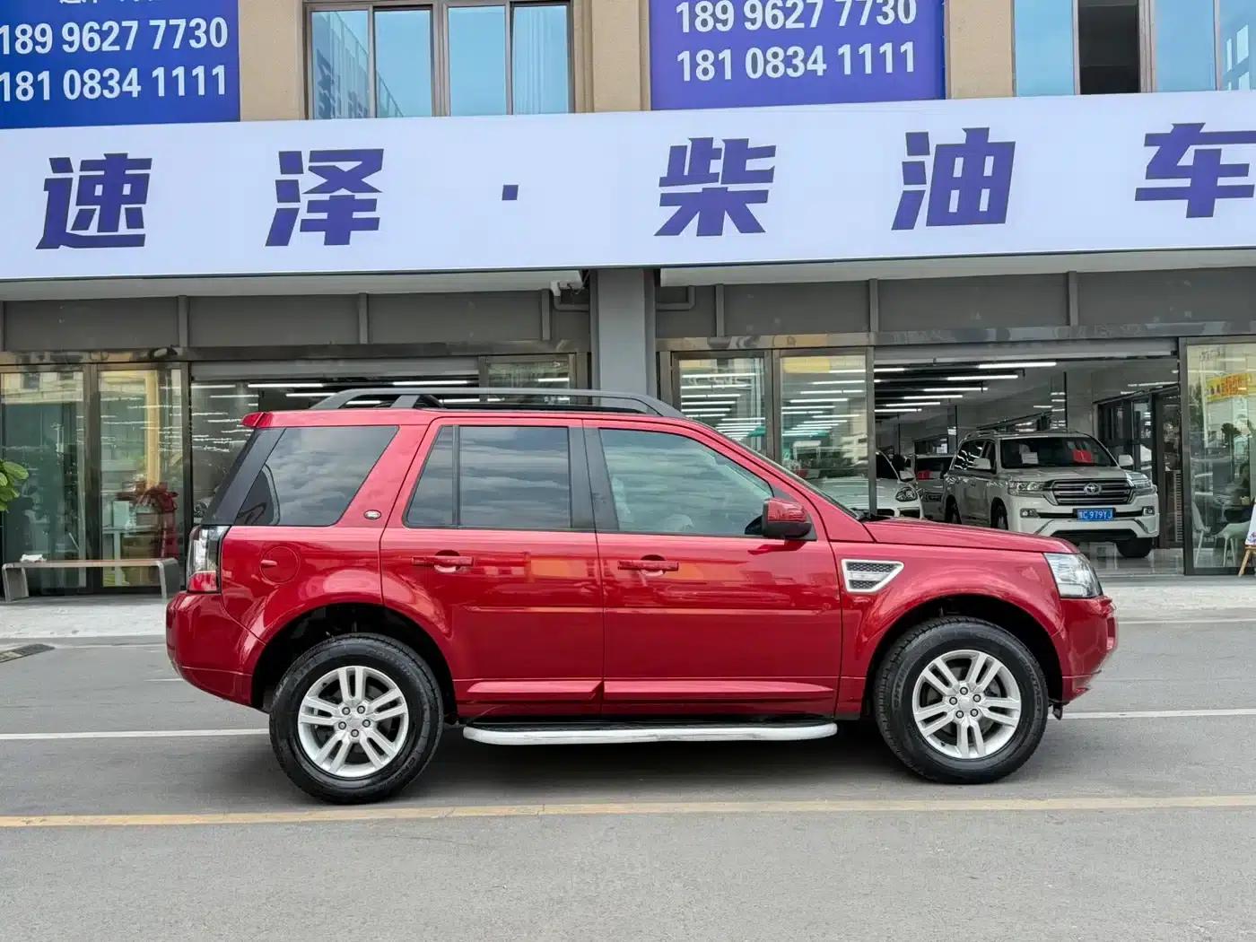 Freelander 2 2014 2.2T SD4 SE Diesel — миниатюра 11