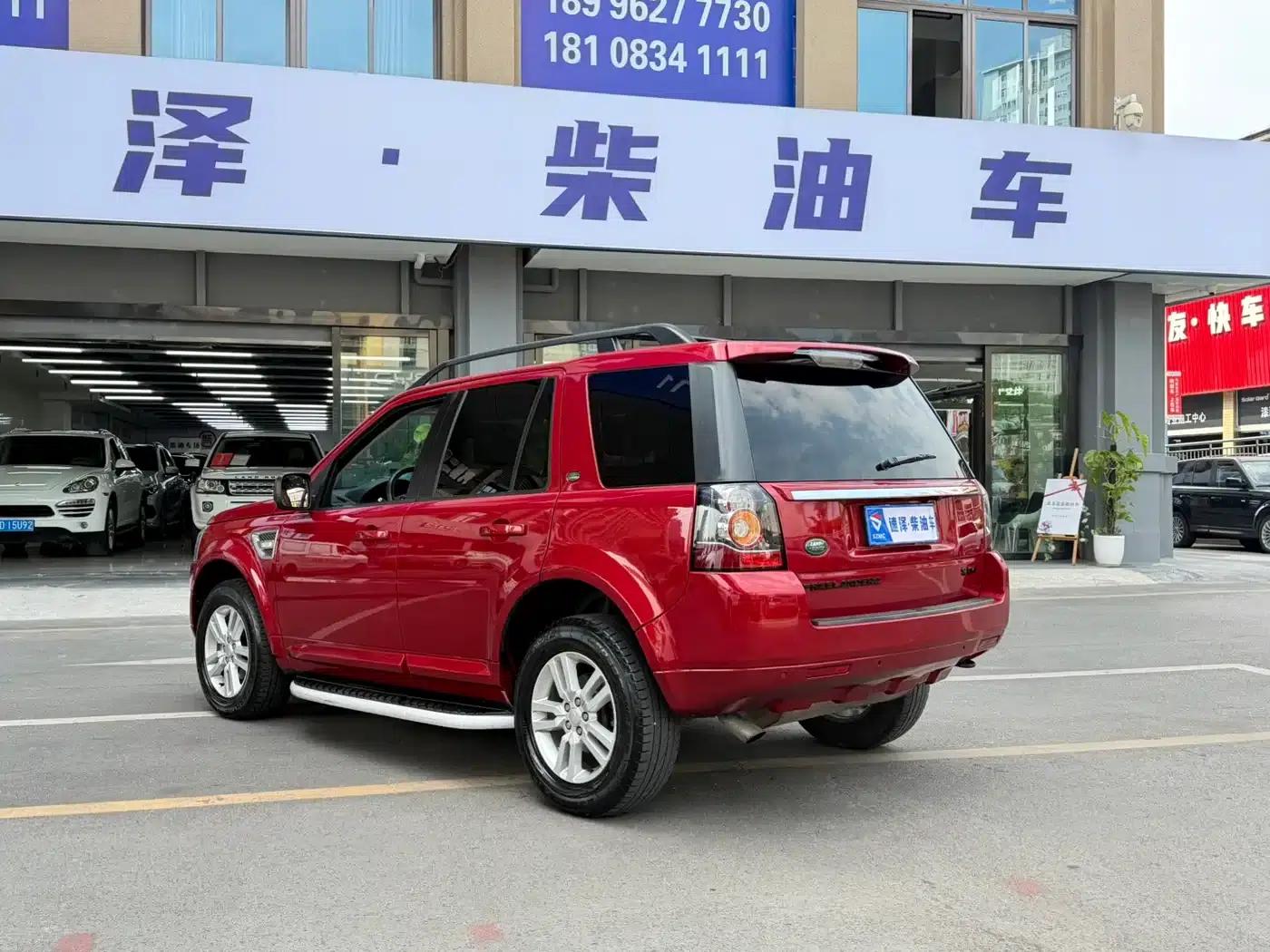 Freelander 2 2014 2.2T SD4 SE Diesel — миниатюра 12