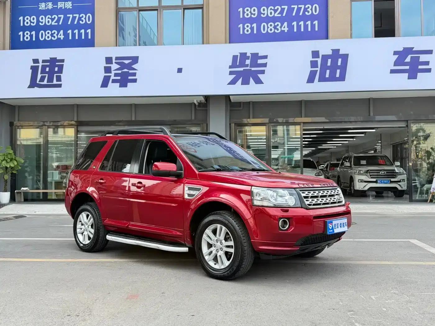 Freelander 2 2014 2.2T SD4 SE Diesel — миниатюра 3
