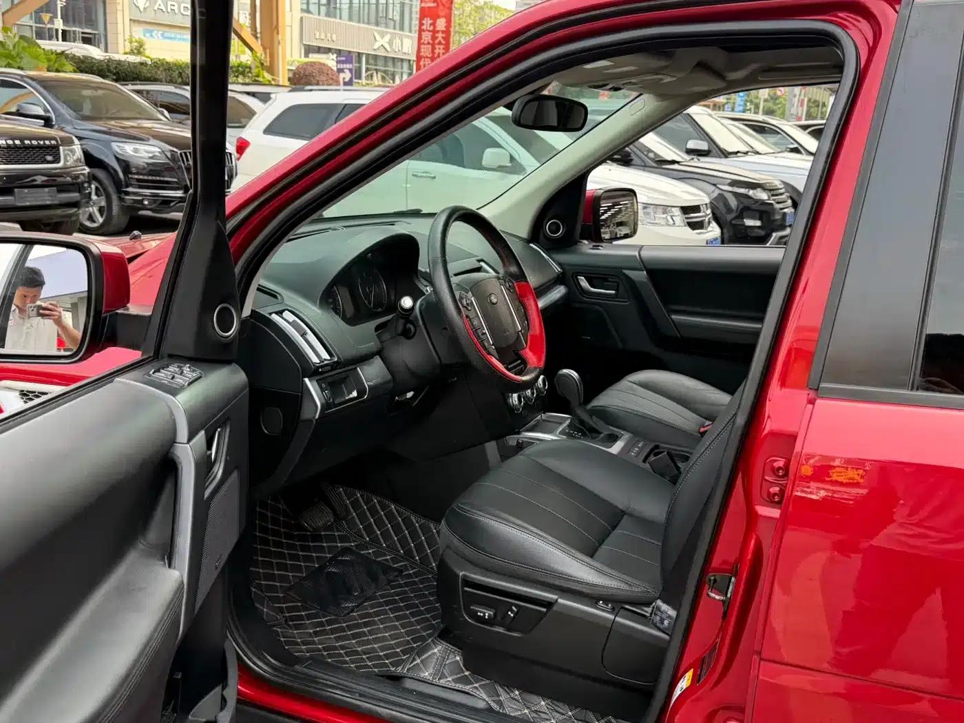 Freelander 2 2014 2.2T SD4 SE Diesel — миниатюра 4
