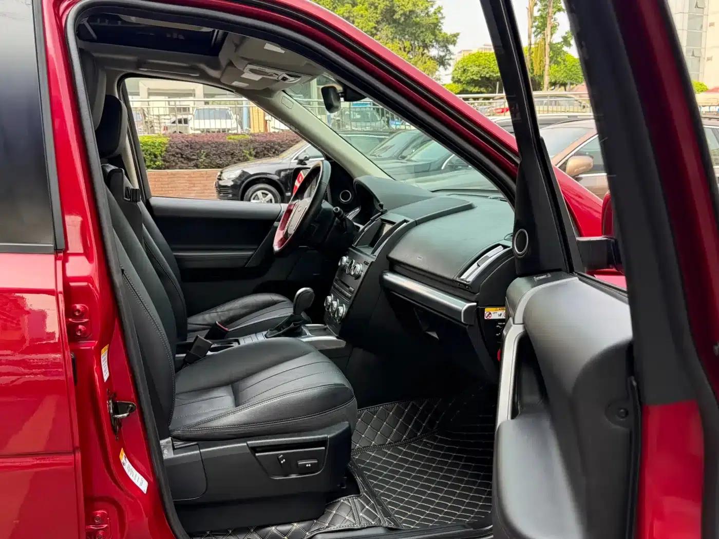 Freelander 2 2014 2.2T SD4 SE Diesel — миниатюра 7