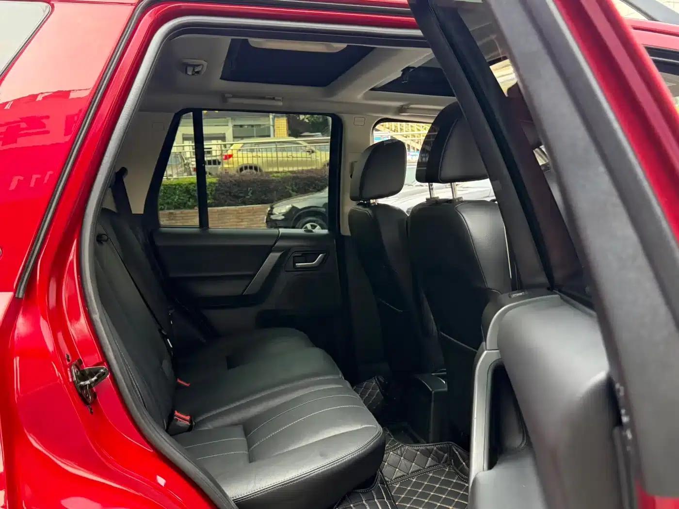 Freelander 2 2014 2.2T SD4 SE Diesel — миниатюра 9
