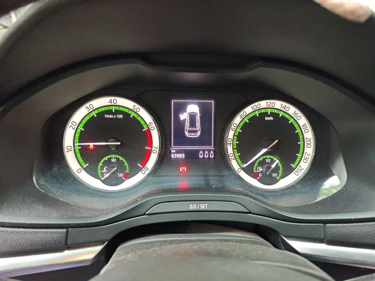 Skoda Karoq 2018 TSI280 Luxury Edition China V Standard — миниатюра 12