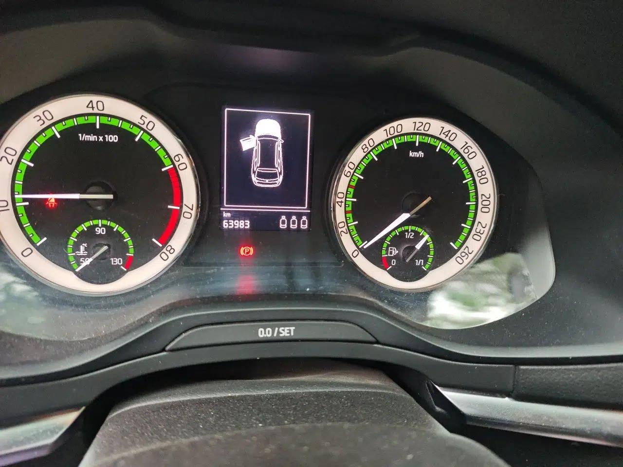 Skoda Karoq 2018 TSI280 Luxury Edition China V Standard — миниатюра 13