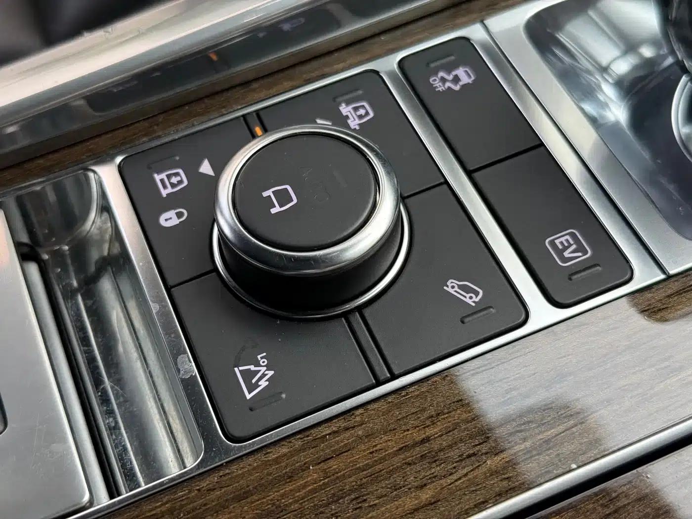 Range Rover Sport Hybrid 2018 P400e — миниатюра 11