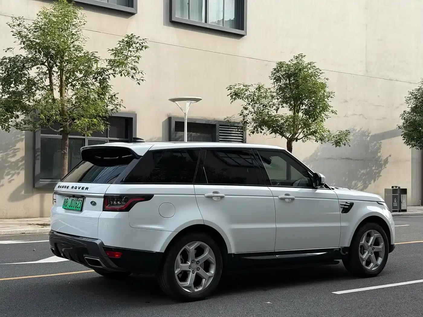 Range Rover Sport Hybrid 2018 P400e — миниатюра 16