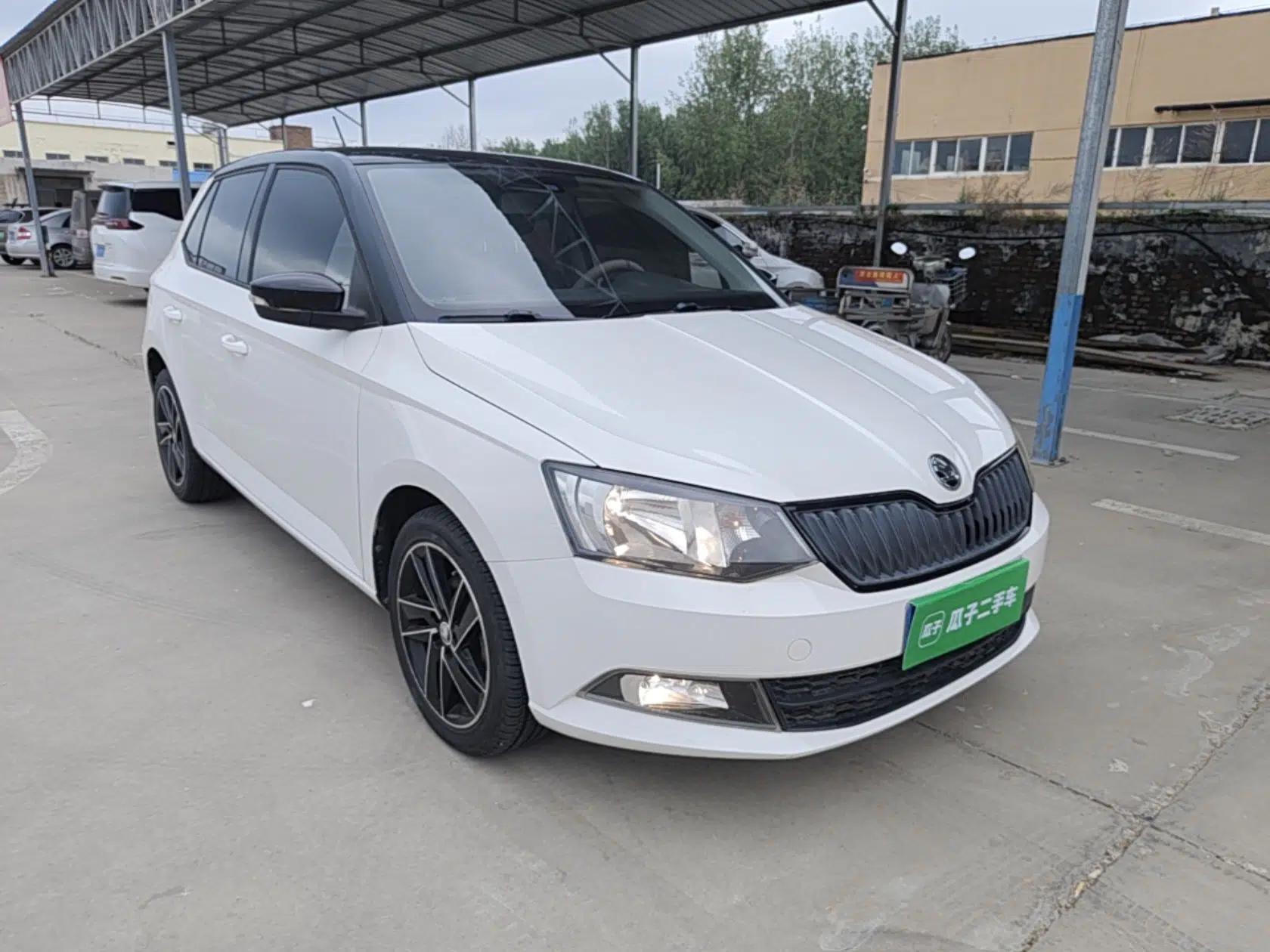 Skoda Fabia 2015 1.6L Automatic Sport Edition — миниатюра 3