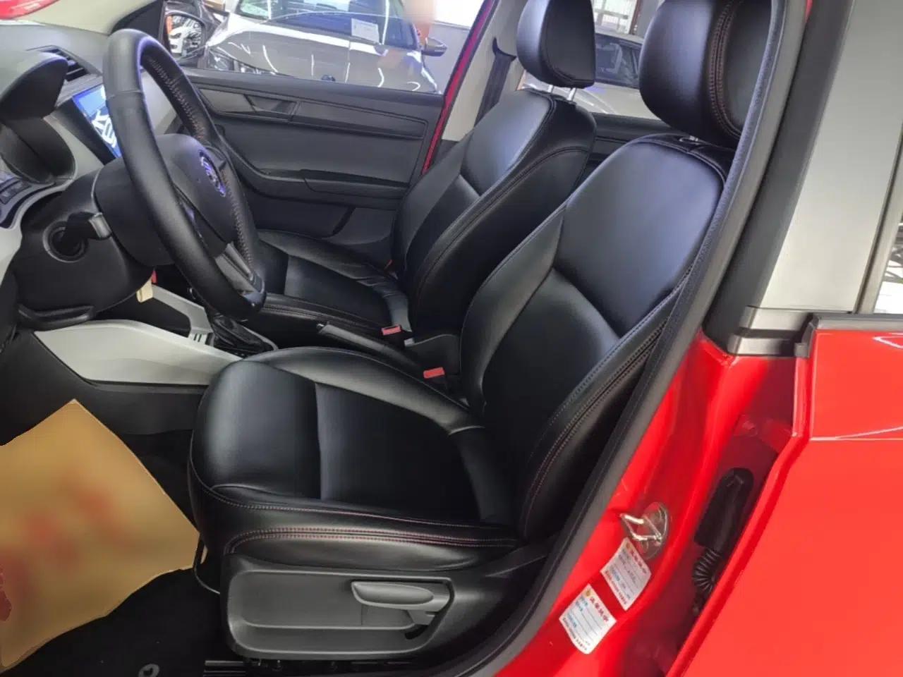 Skoda Fabia 2017 1.4L Automatic Car Enjoy Edition — миниатюра 18