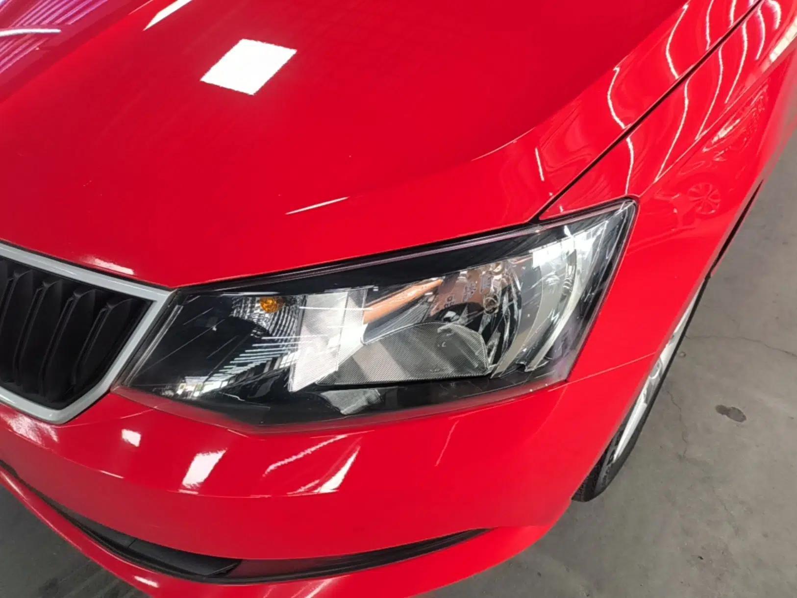 Skoda Fabia 2017 1.4L Automatic Car Enjoy Edition — миниатюра 9
