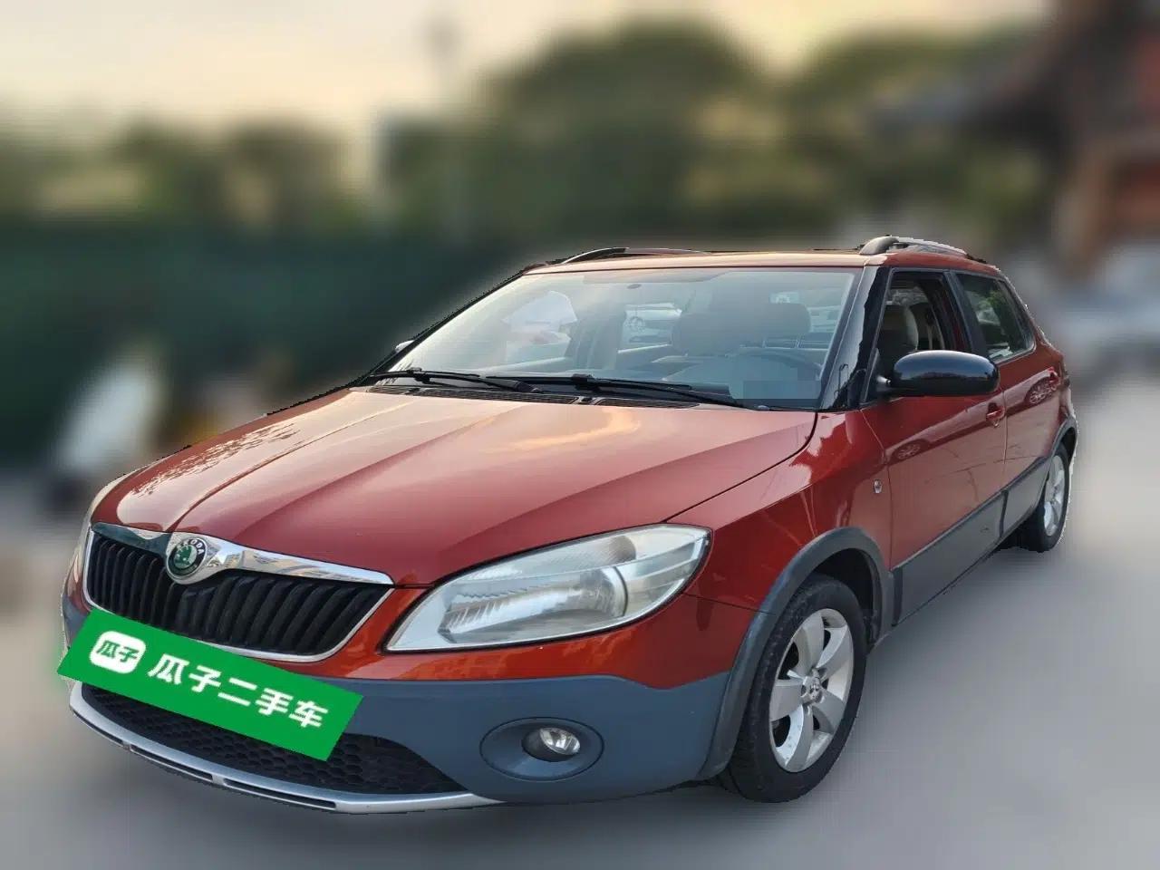 Skoda Fabia 2012 1.6L Scout — миниатюра 1