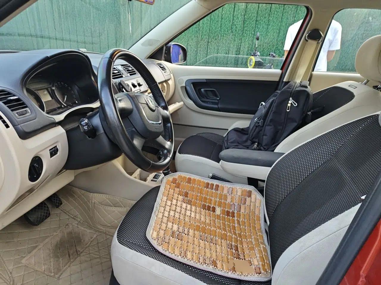 Skoda Fabia 2012 1.6L Scout — миниатюра 16