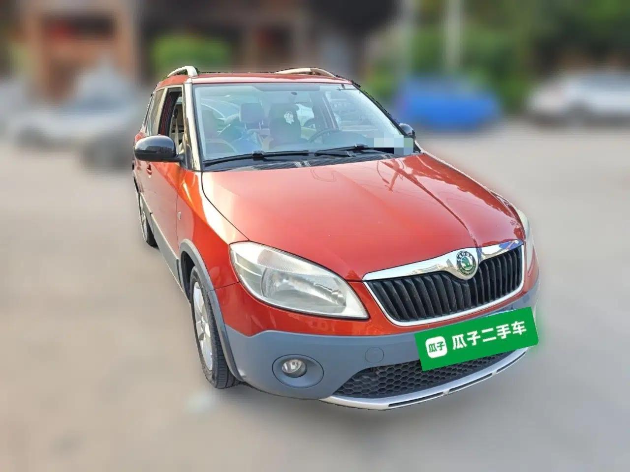 Skoda Fabia 2012 1.6L Scout — миниатюра 3
