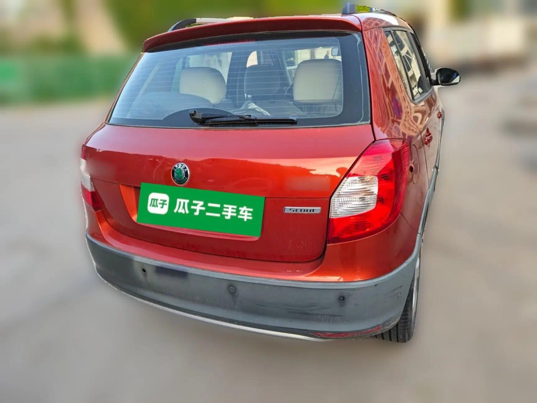 Skoda Fabia 2012 1.6L Scout — миниатюра 5
