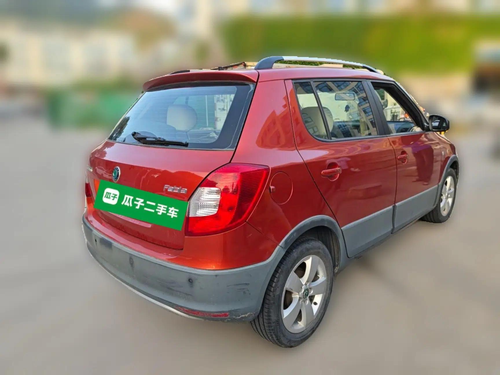 Skoda Fabia 2012 1.6L Scout — миниатюра 6
