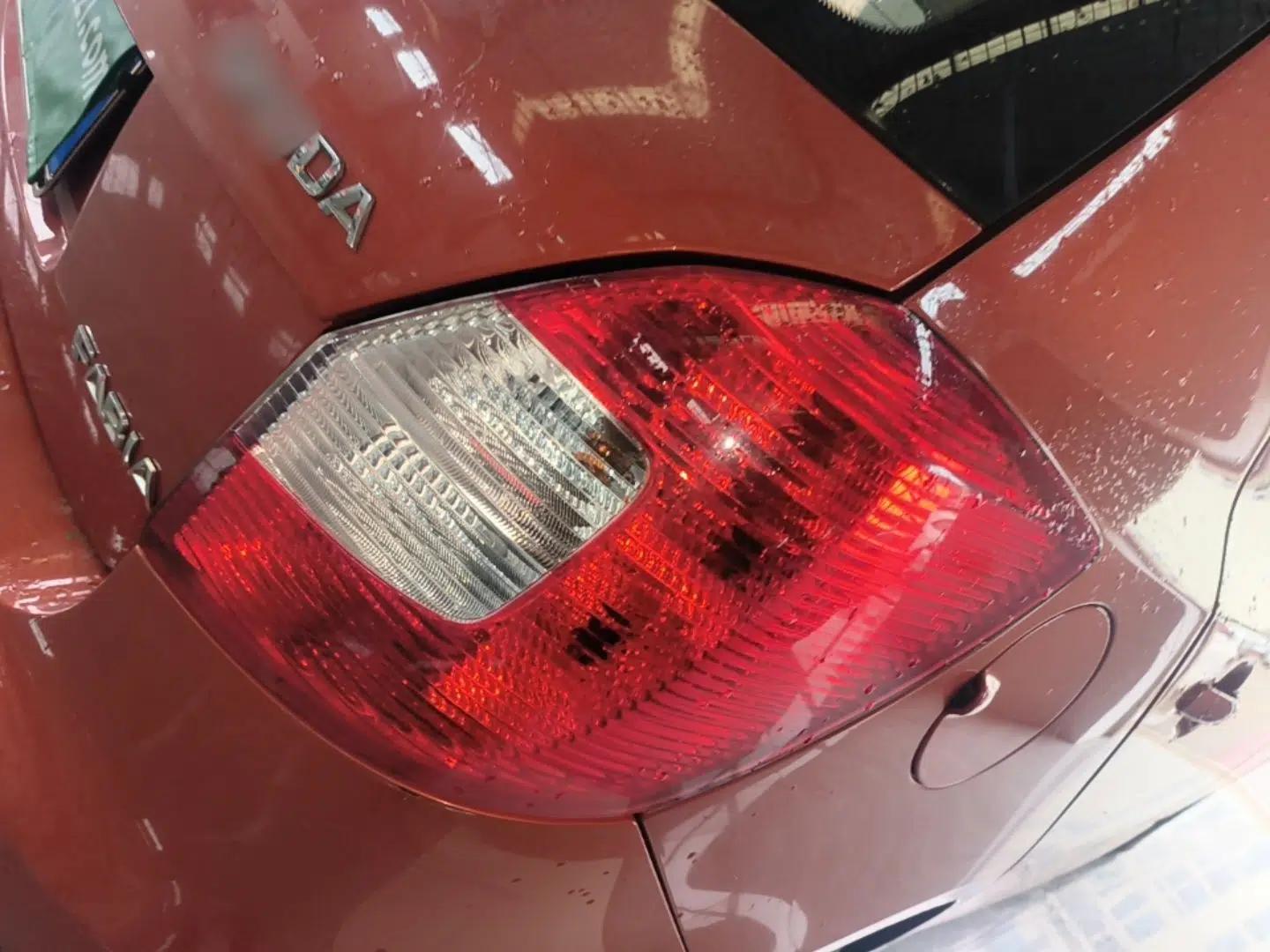Skoda Fabia 2014 1.4L Automatic Crystal Edition — миниатюра 7
