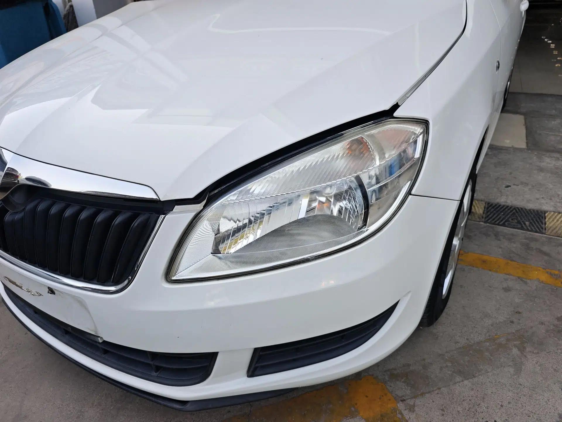 Skoda Fabia 2014 1.4L Automatic Crystal Edition — миниатюра 9