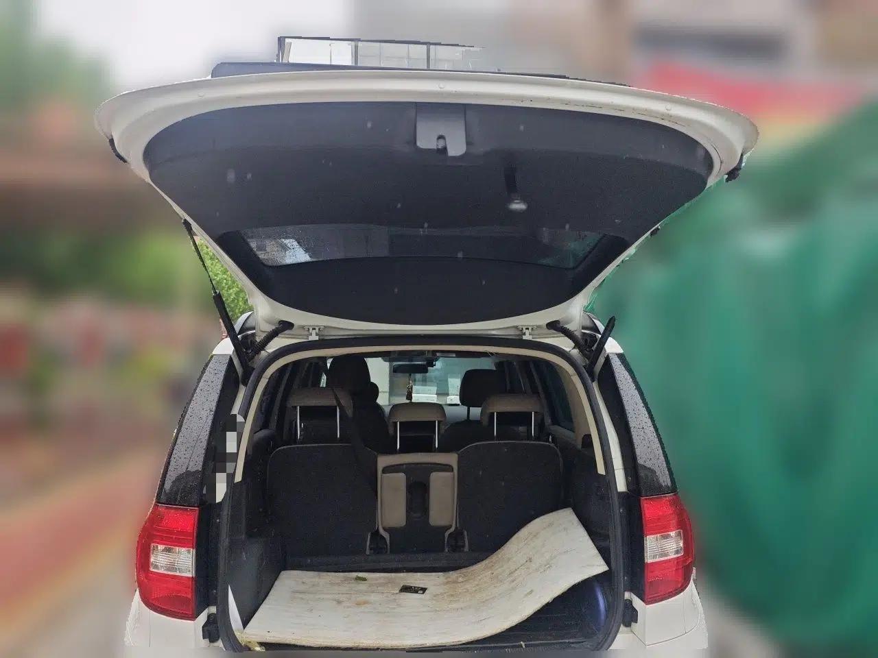 Skoda Yeti 2014 1.4 TSI DSG Phantom Edition — миниатюра 20