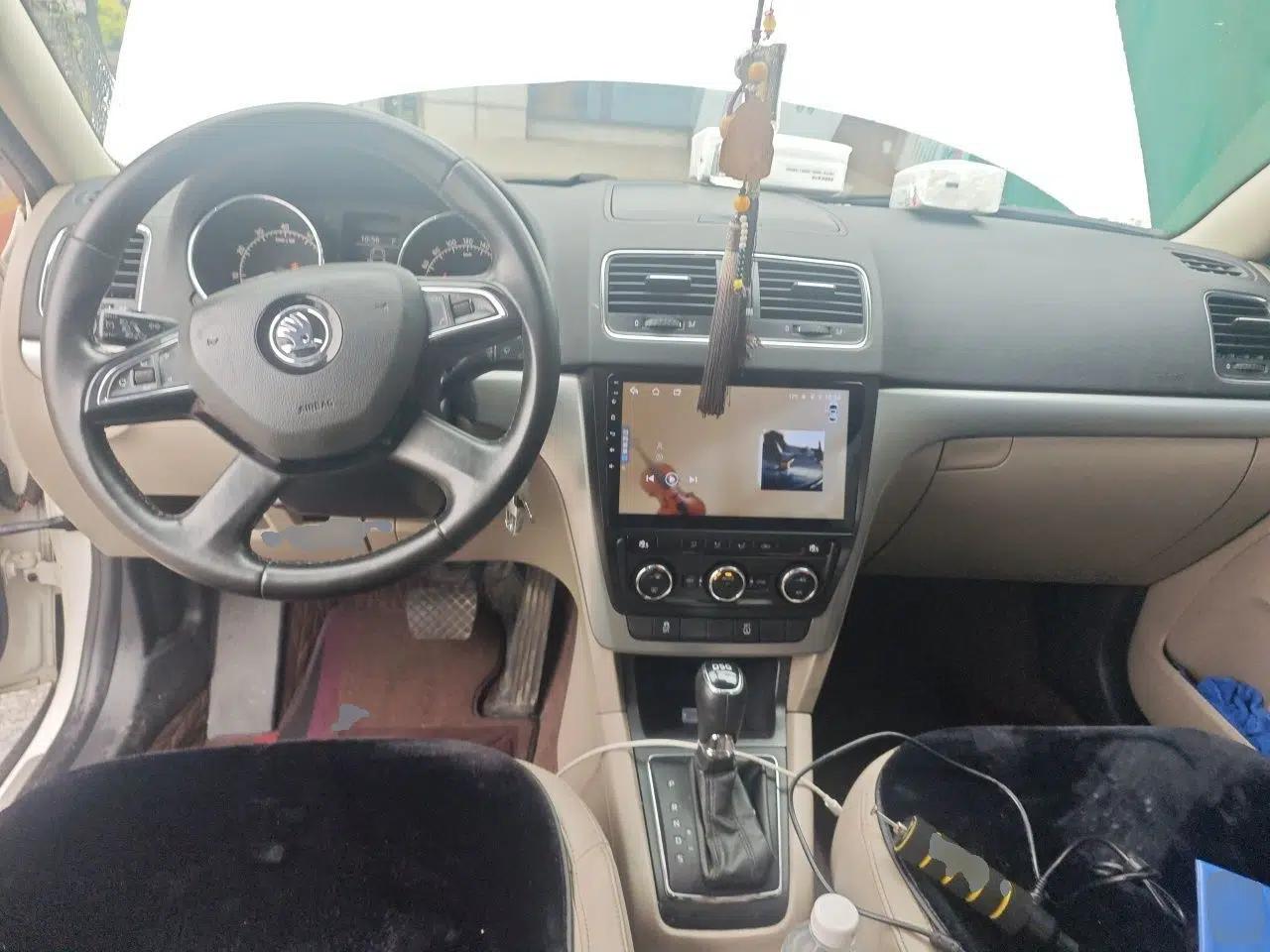Skoda Yeti 2014 1.4 TSI DSG Phantom Edition — миниатюра 10