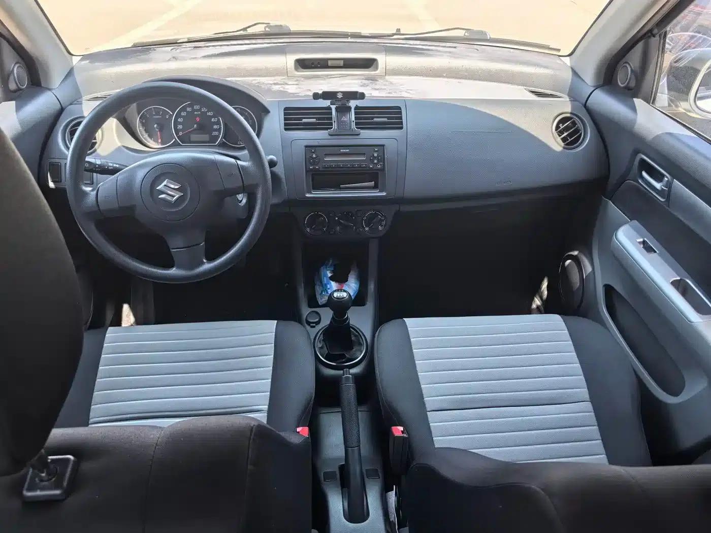 2014 Swift 1.3L Manual Standard Edition — миниатюра 5