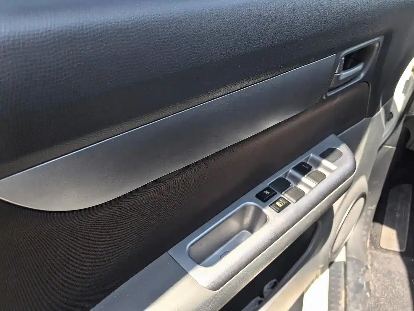 2014 Swift 1.3L Manual Standard Edition — миниатюра 7