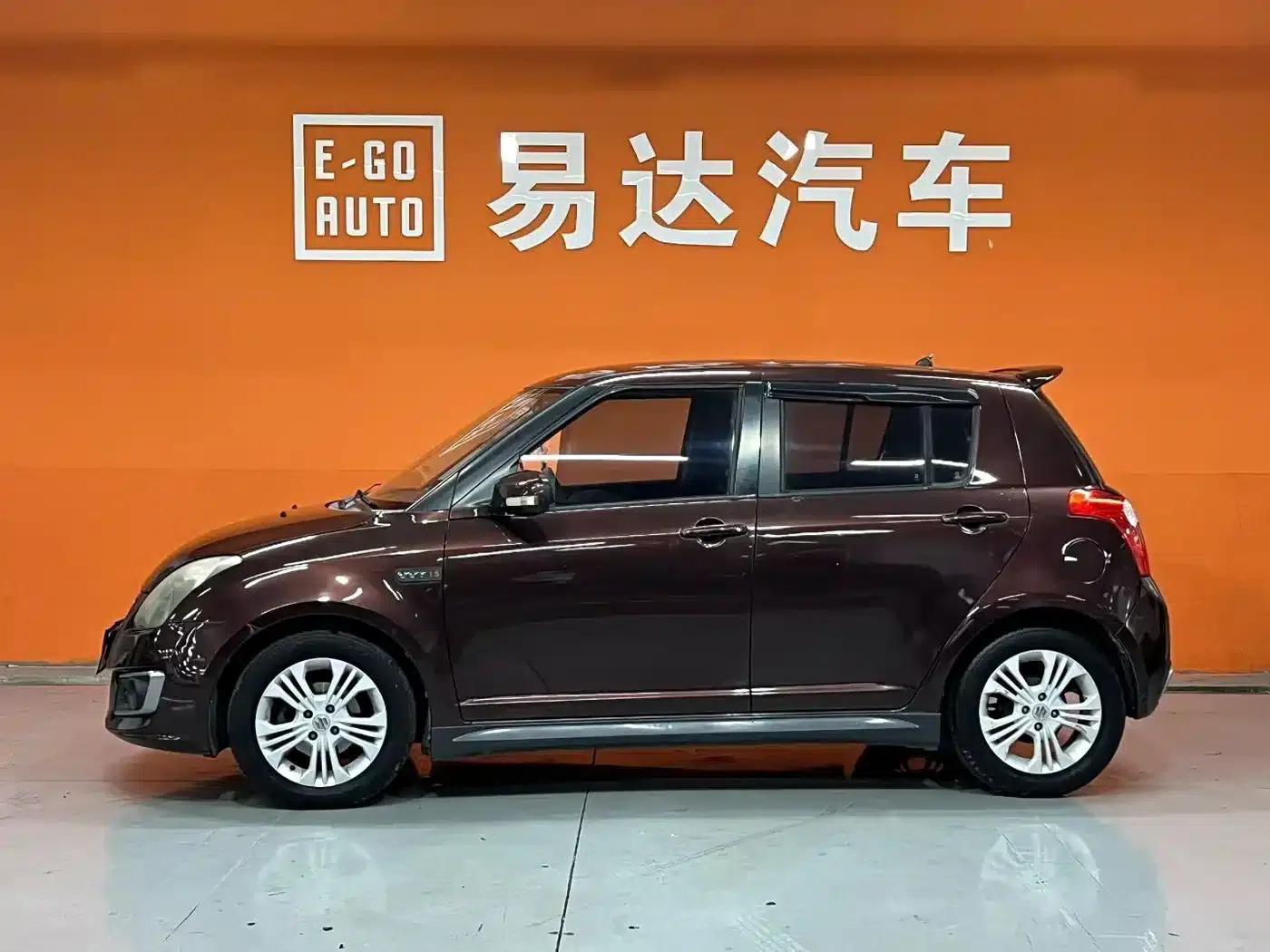 2013 Swift 1.5L Manual Standard Edition — миниатюра 3