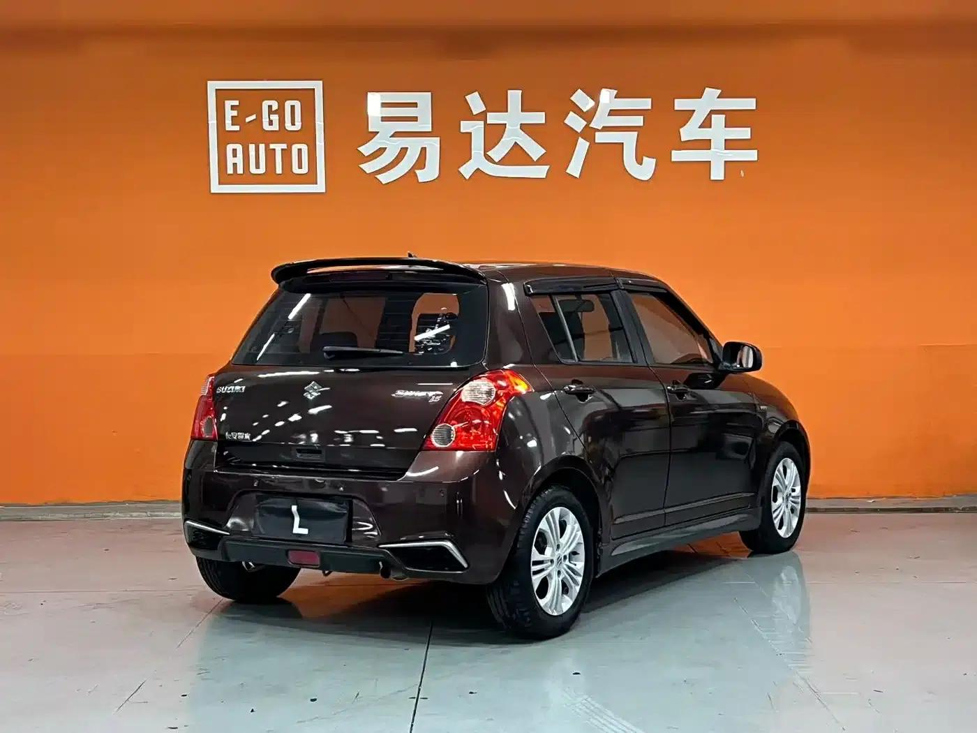 2013 Swift 1.5L Manual Standard Edition — миниатюра 4